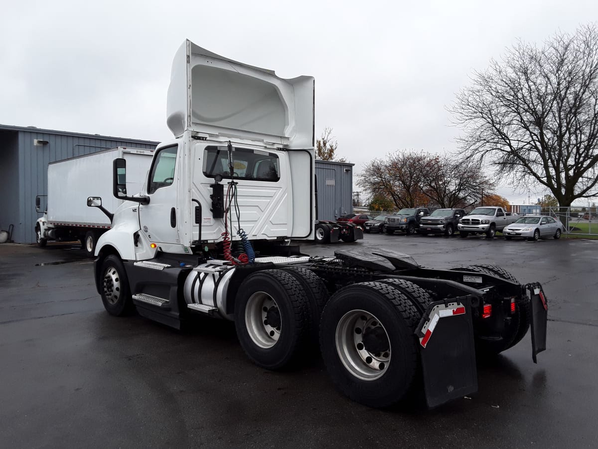 2018 Navistar International LT625 DAYCAB T/A 785294