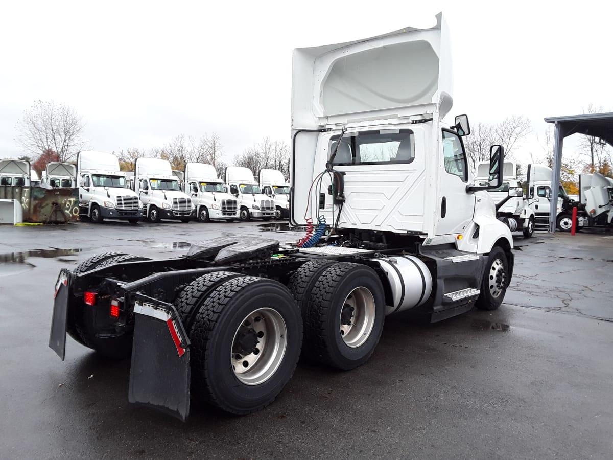 2018 Navistar International LT625 DAYCAB T/A 785294