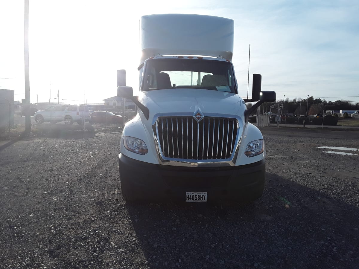 2018 Navistar International LT625 DAYCAB T/A 785327