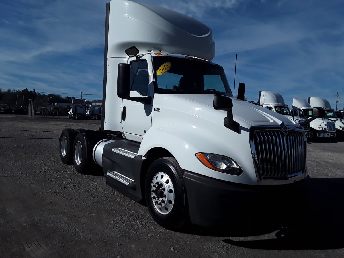 2018 Navistar International LT625 DAYCAB T/A 785347