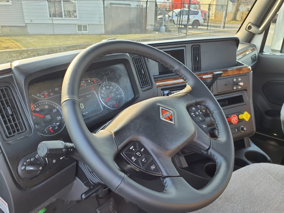 2018 Navistar International LT625 DAYCAB S/A 785349