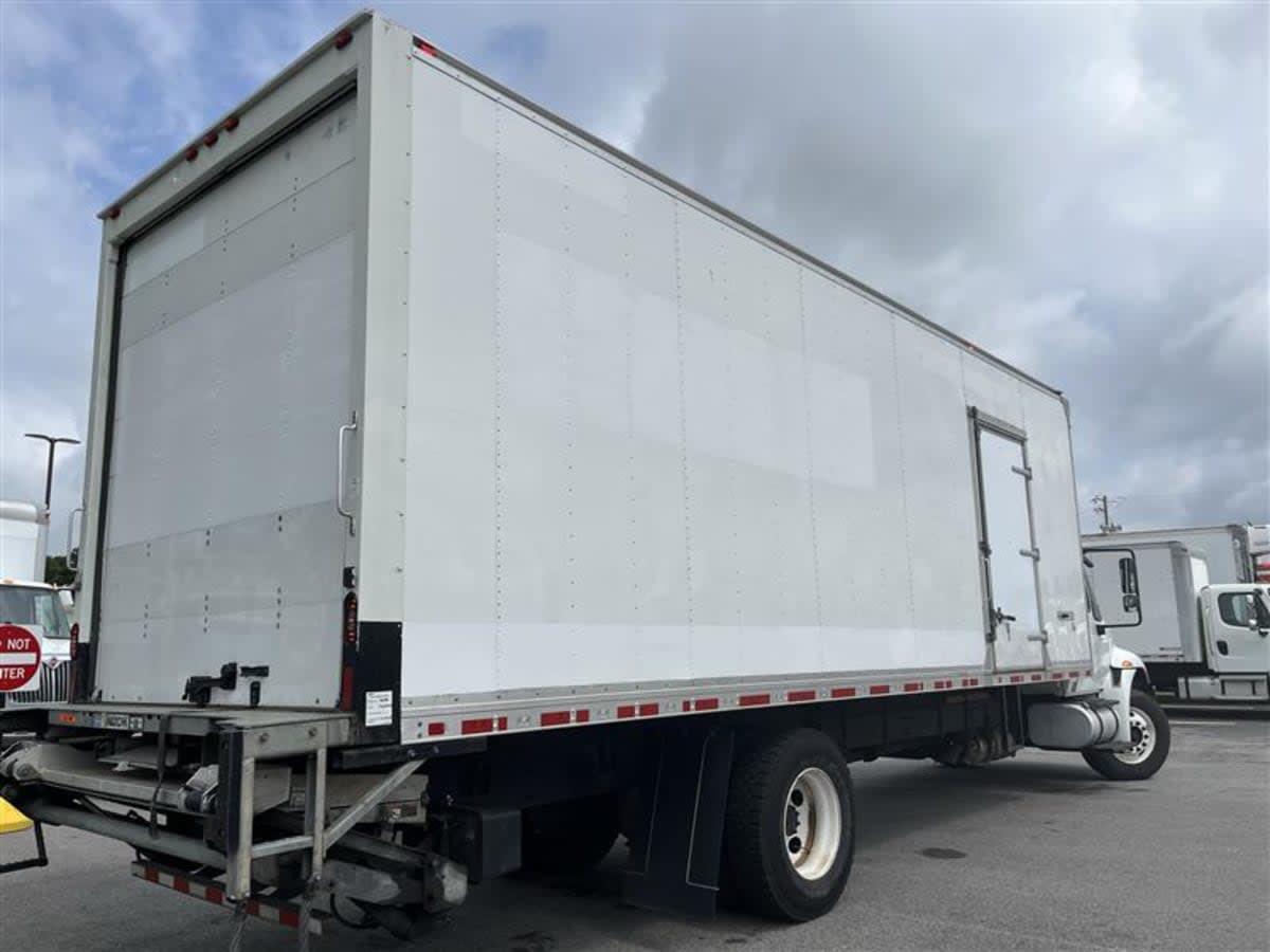 2018 Navistar International 4300 785358