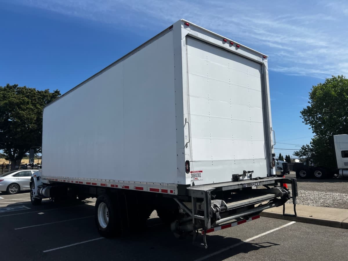 2018 International 4300 in West Sacramento, CA — photo 6