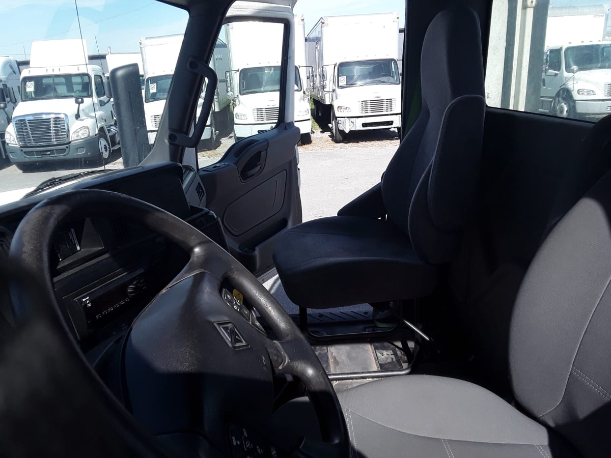 2018 Navistar International LT625 DAYCAB T/A 785404