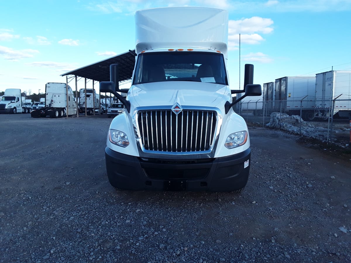 2018 Navistar International LT625 DAYCAB T/A 785408