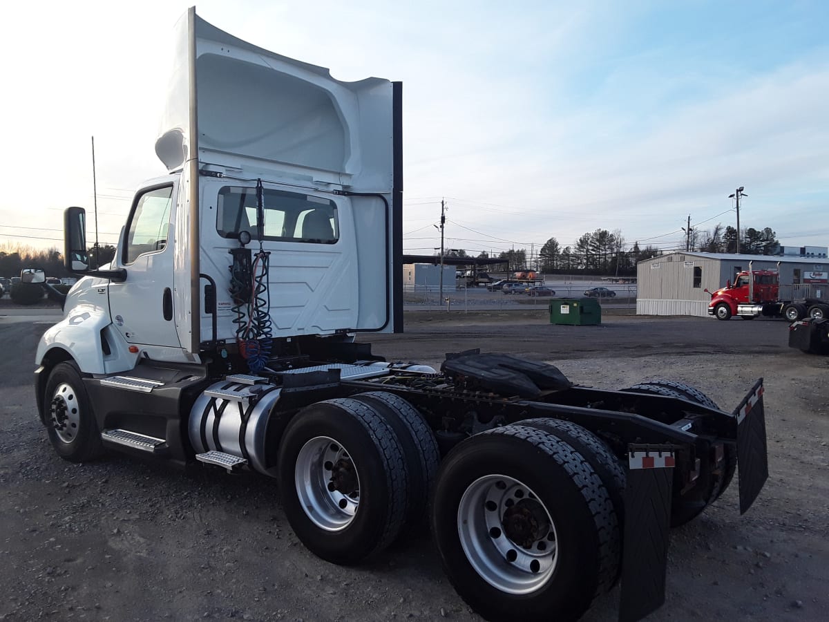 2018 Navistar International LT625 DAYCAB T/A 785596