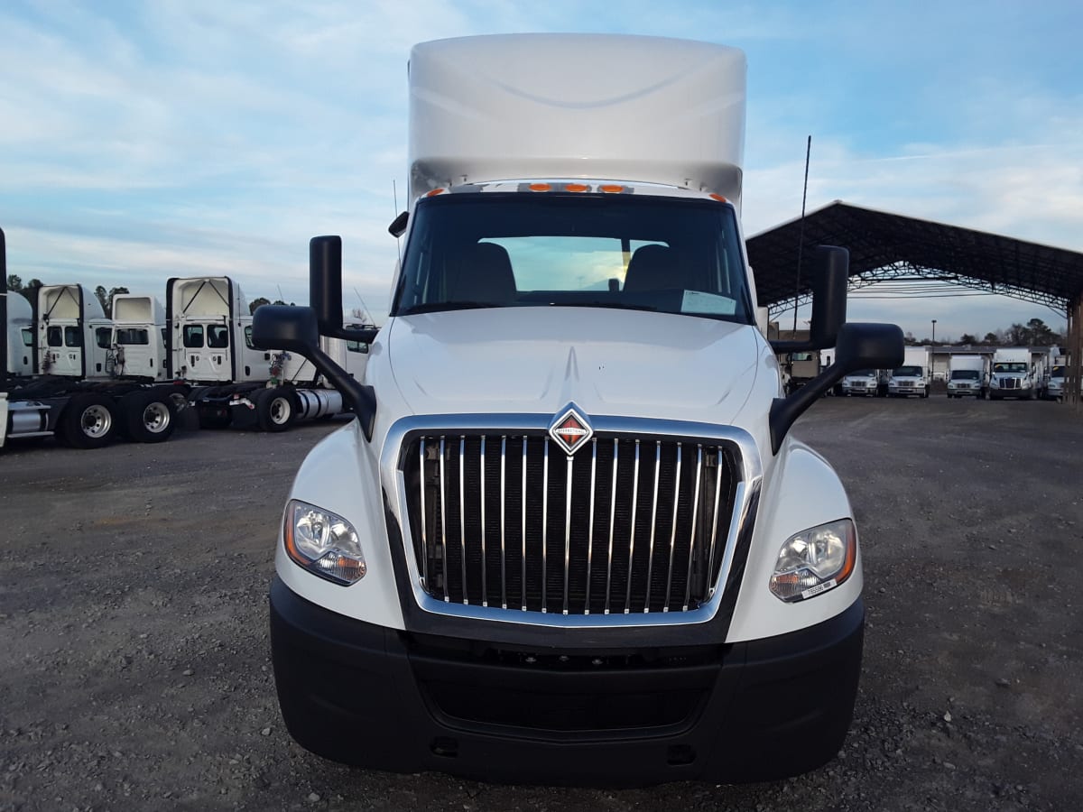 2018 Navistar International LT625 DAYCAB T/A 785596