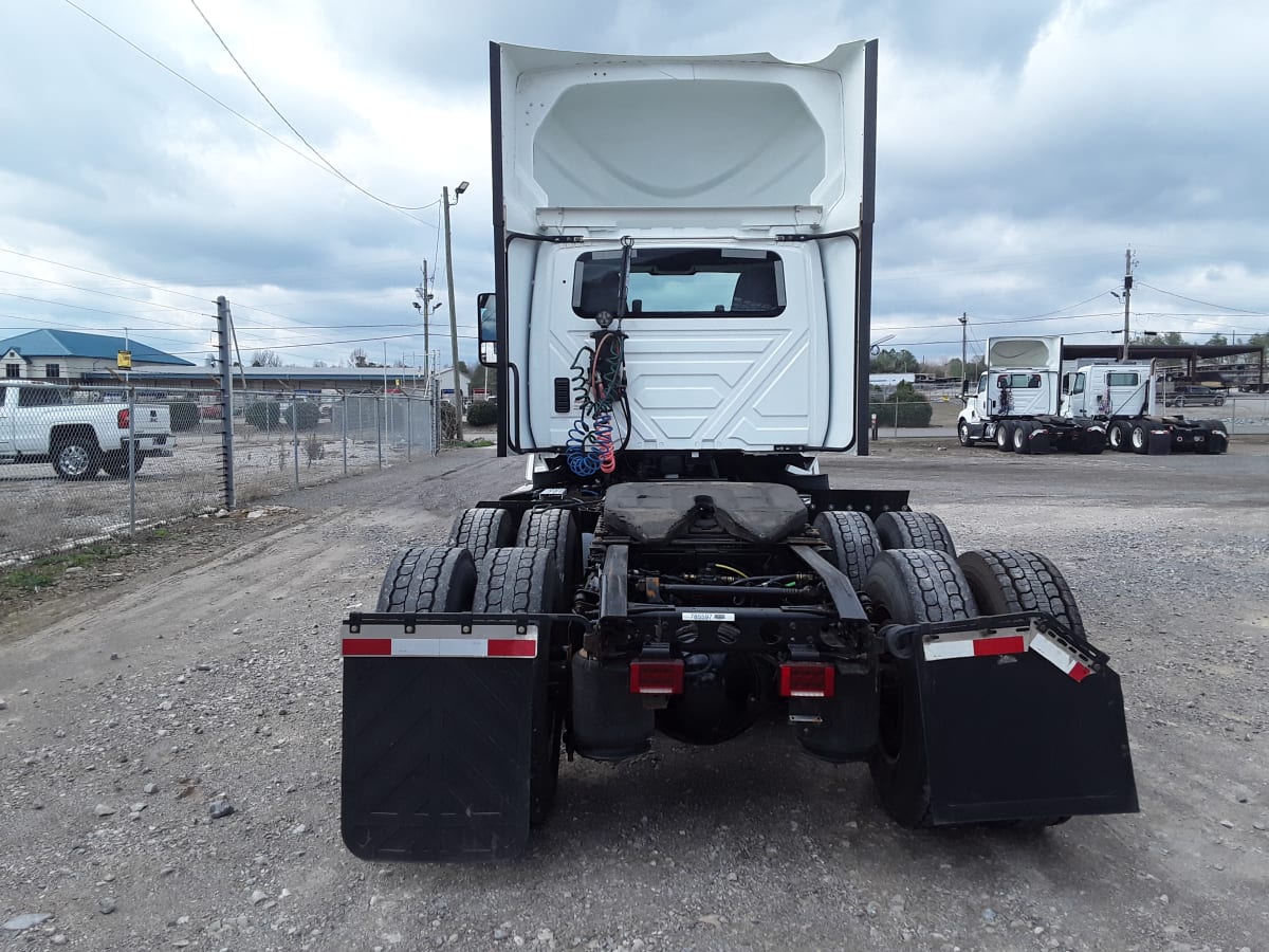 2018 Navistar International LT625 DAYCAB T/A 785597