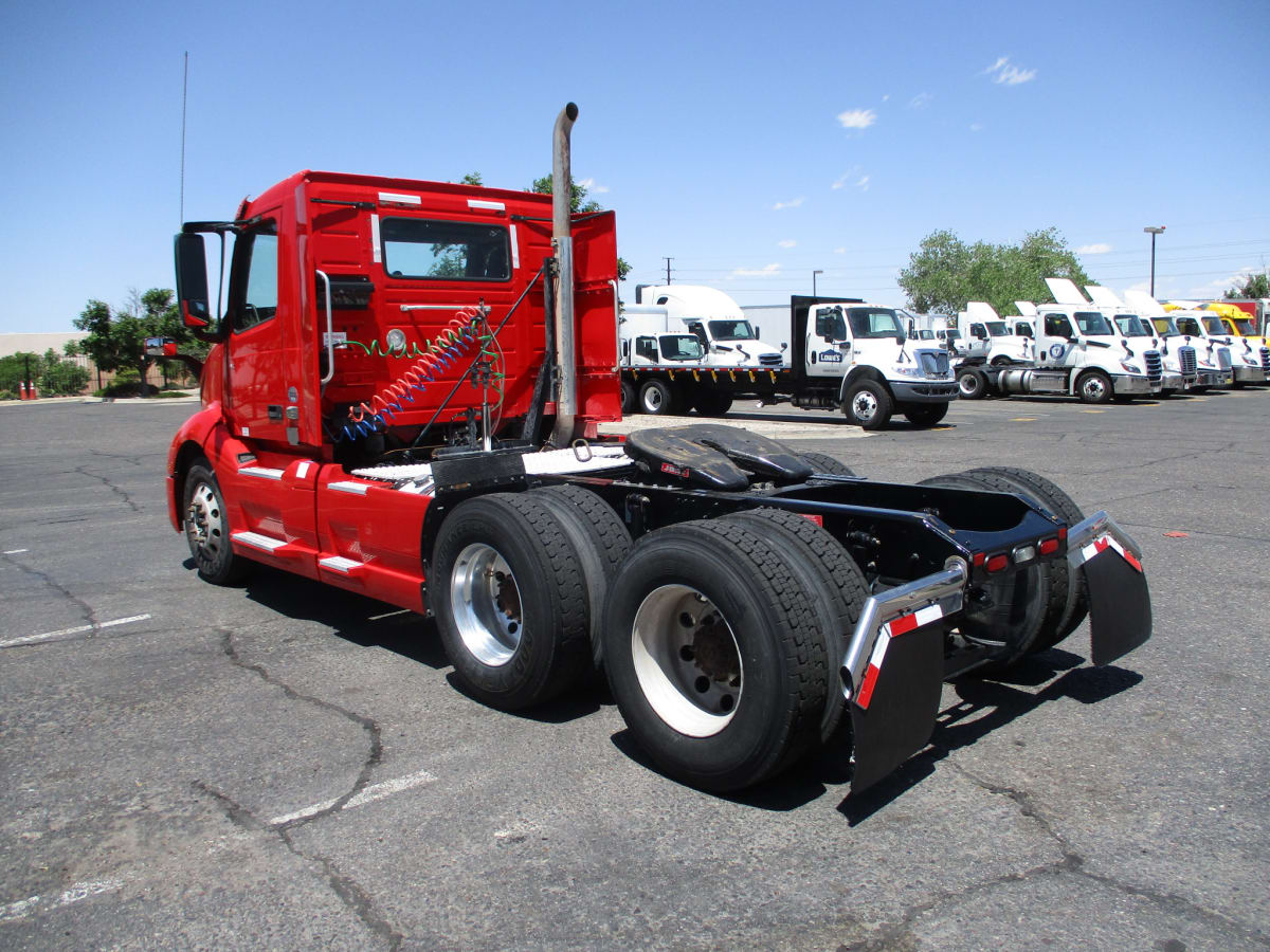 2019 Volvo VNL64TRACTOR 785660