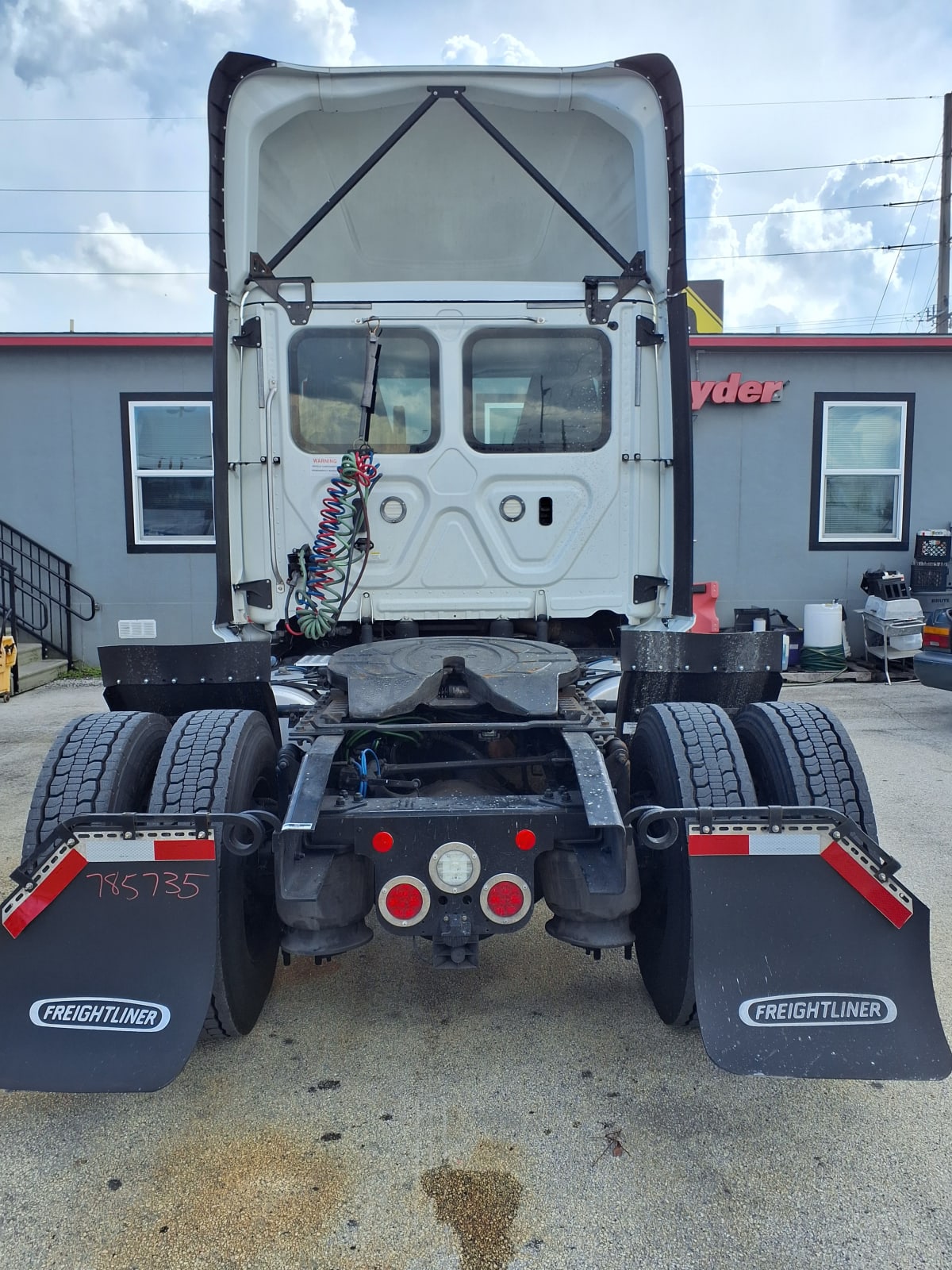 2019 Freightliner - image 5