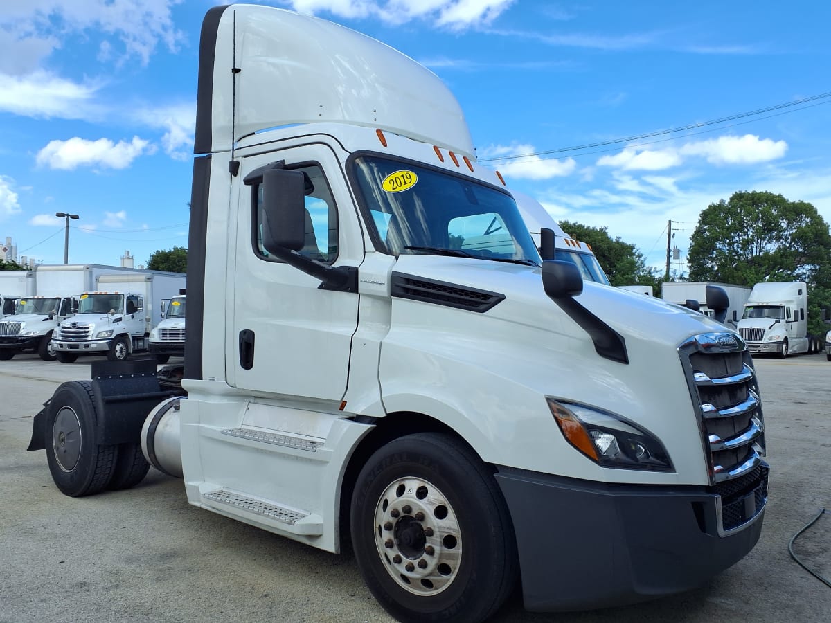 2019 Freightliner - image 3