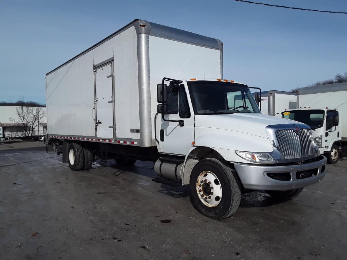 2018 Navistar International 4300 785813