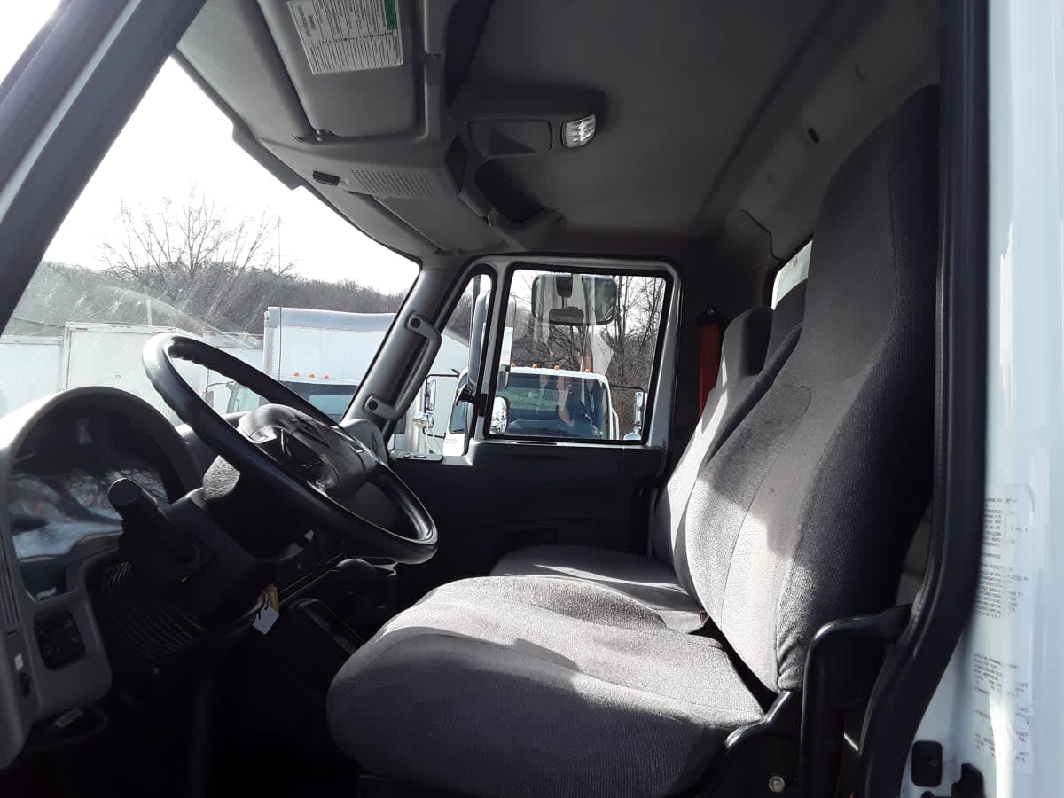 2018 Navistar International 4300 785813