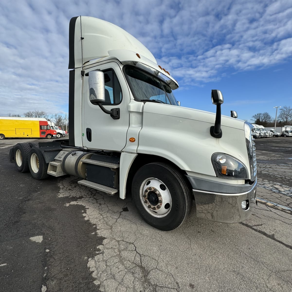 2018 Freightliner/Mercedes CASCADIA 125 785817