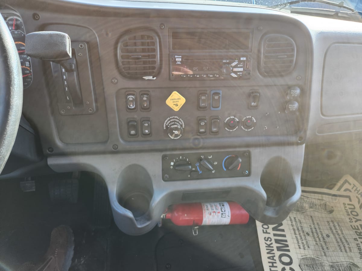2018 Freightliner/Mercedes M2 106 785830