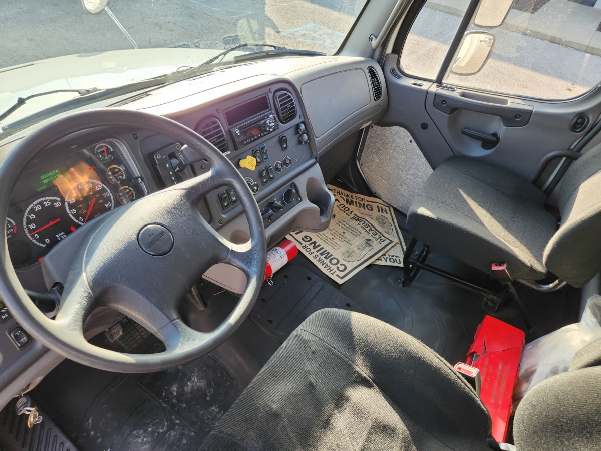 2018 Freightliner/Mercedes M2 106 785830