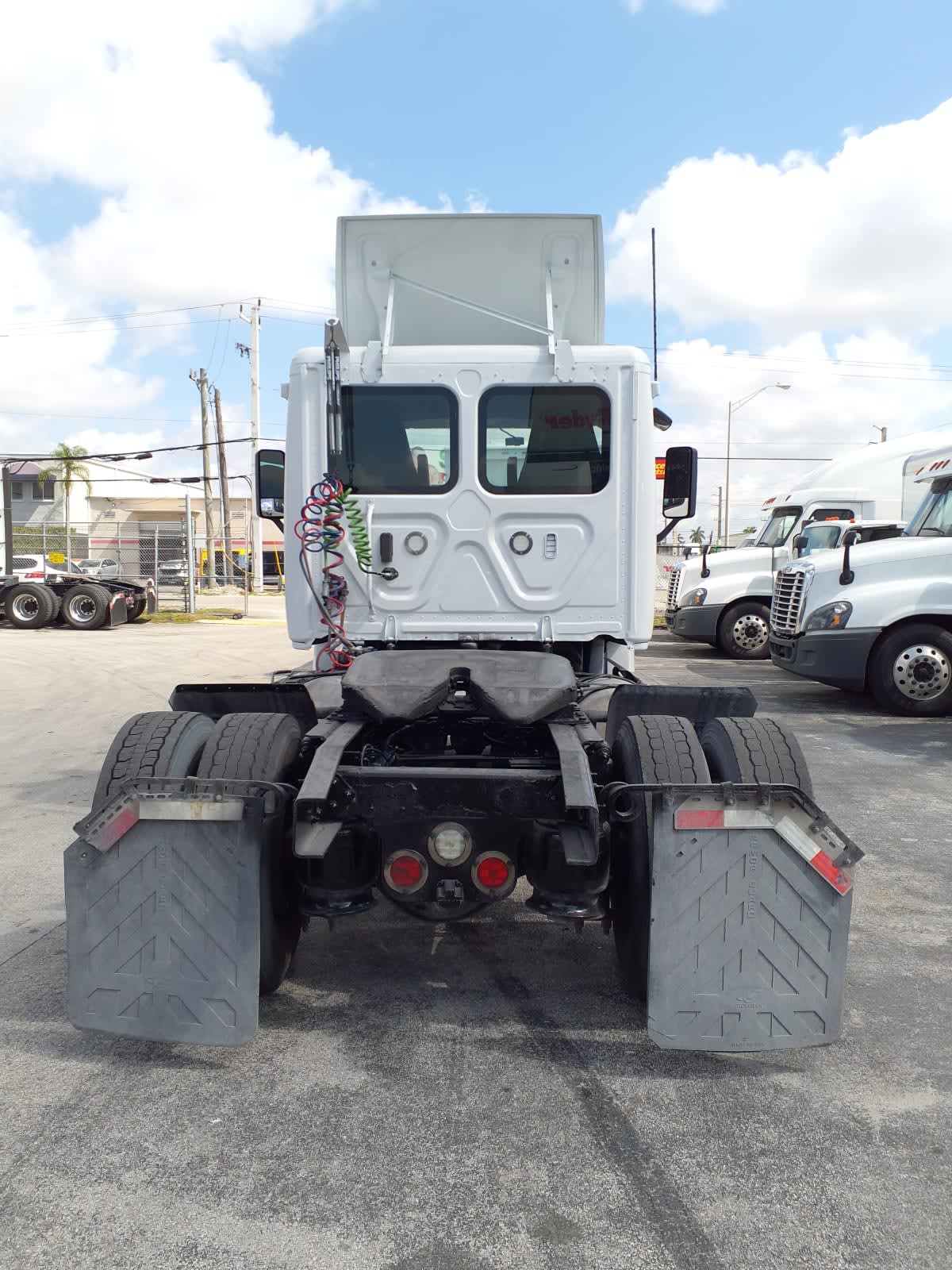 2018 Freightliner - image 5