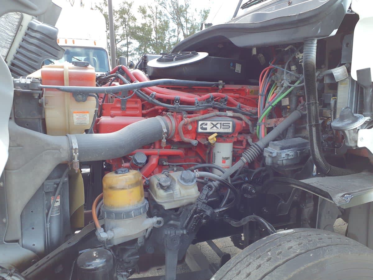 2018 Freightliner - image 8