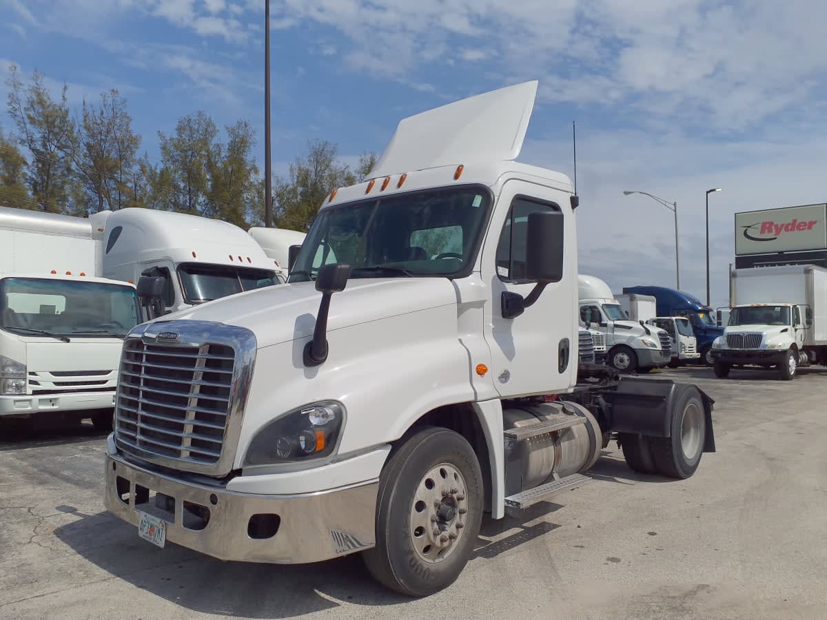 2018 Freightliner - image 1