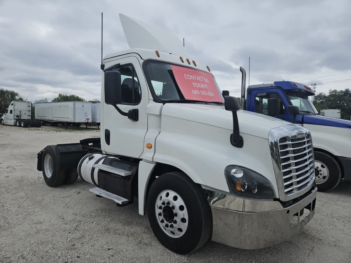 2018 Freightliner - image 3