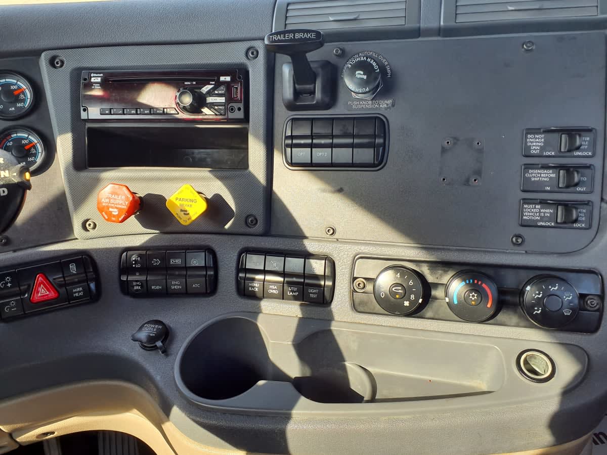 2018 Freightliner/Mercedes CASCADIA 113 786092