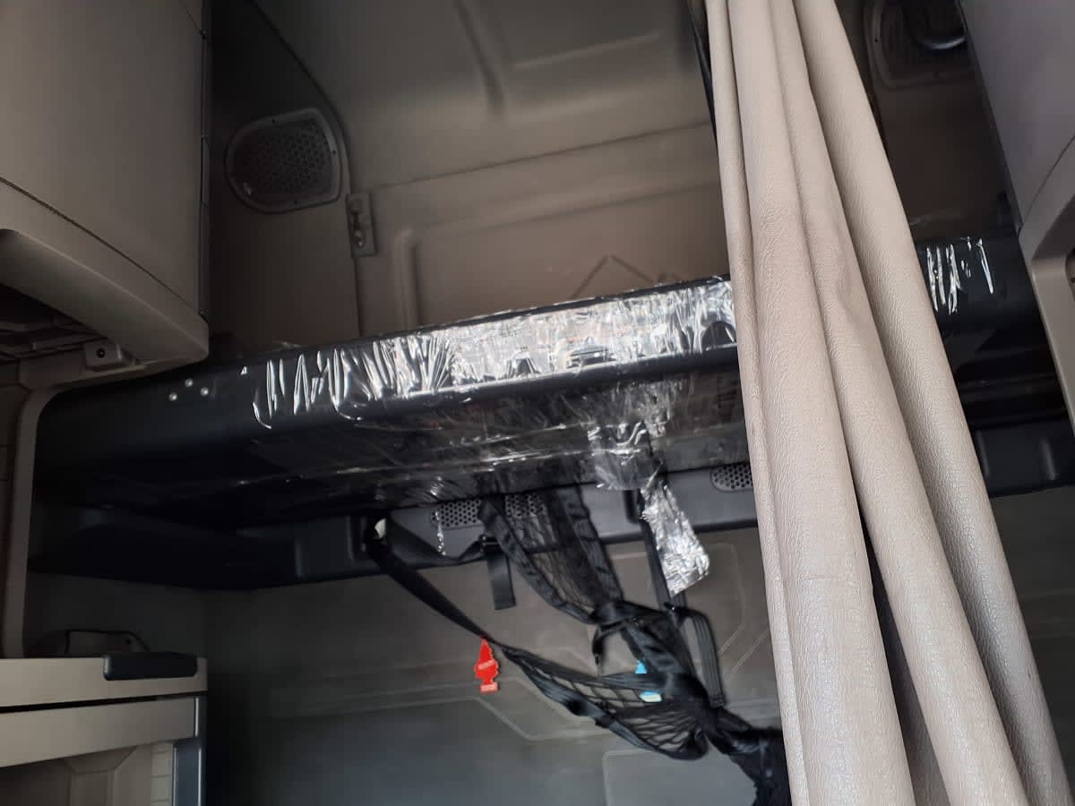 2018 Freightliner - image 8