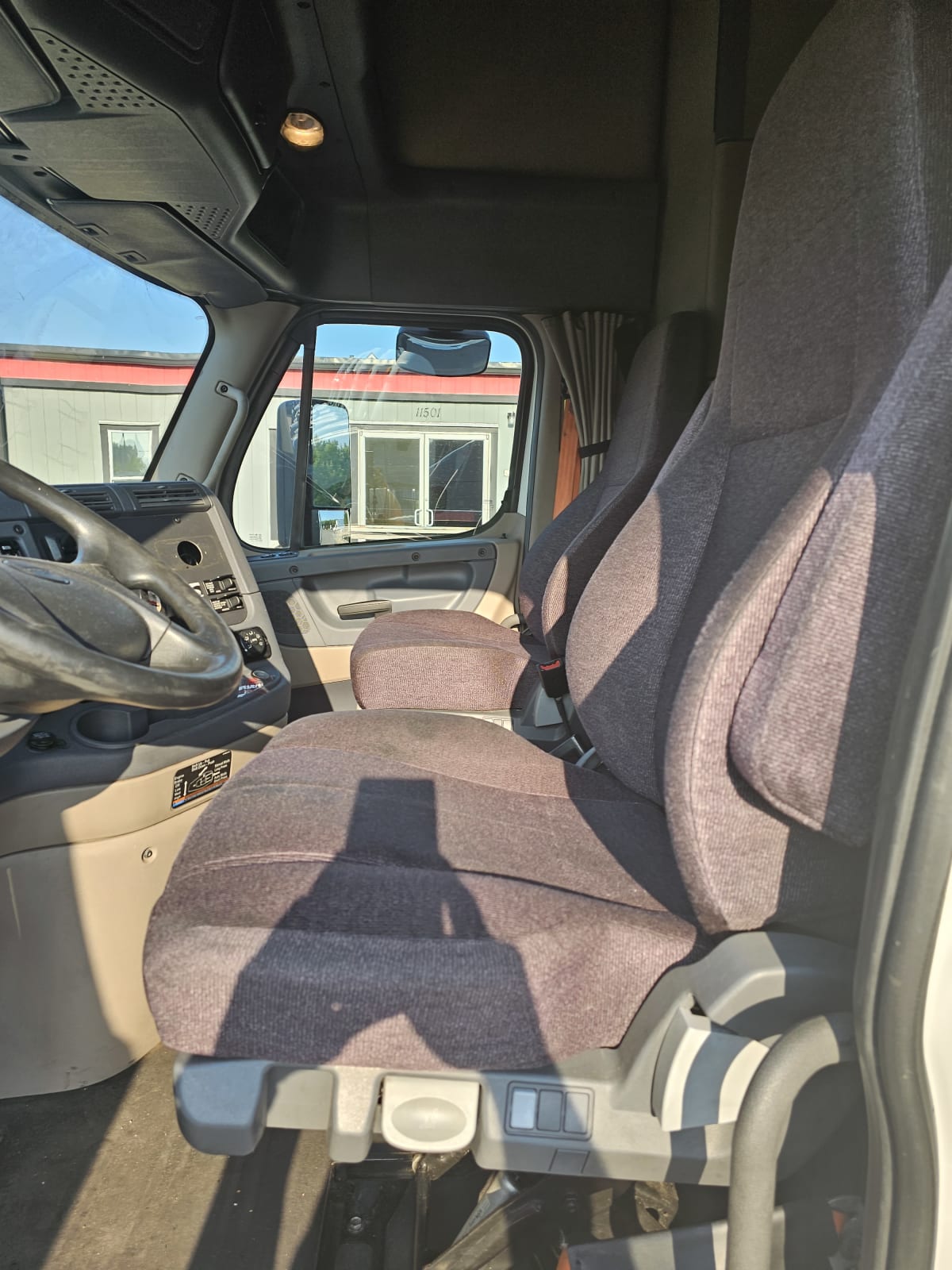 2018 Freightliner/Mercedes CASCADIA 125 786571