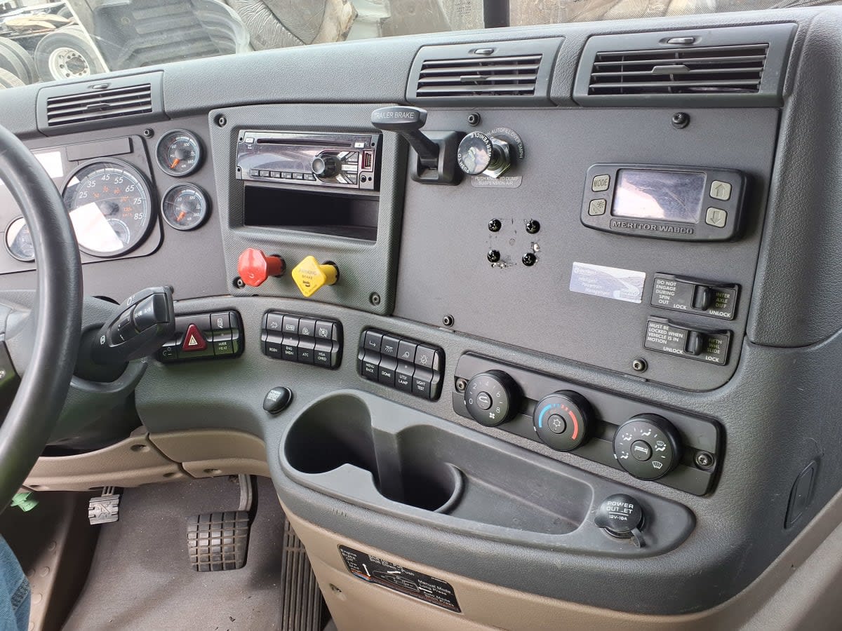 2018 Freightliner/Mercedes CASCADIA 125 786573