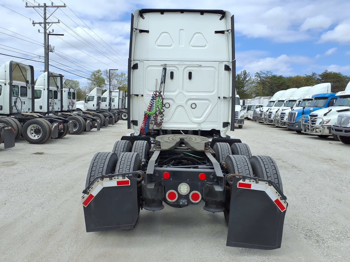 2018 Freightliner/Mercedes CASCADIA 125 786573