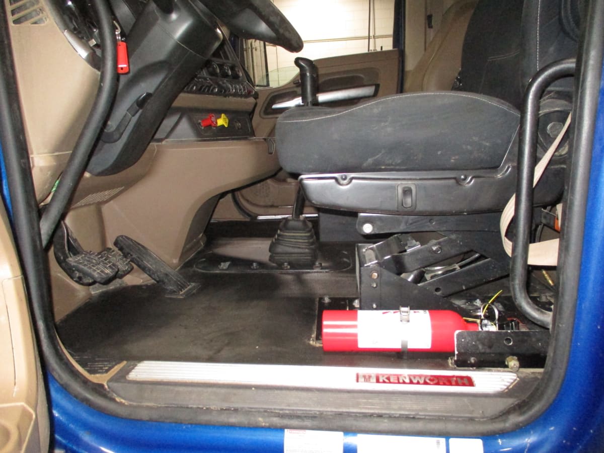 2018 Kenworth T880 - image 13