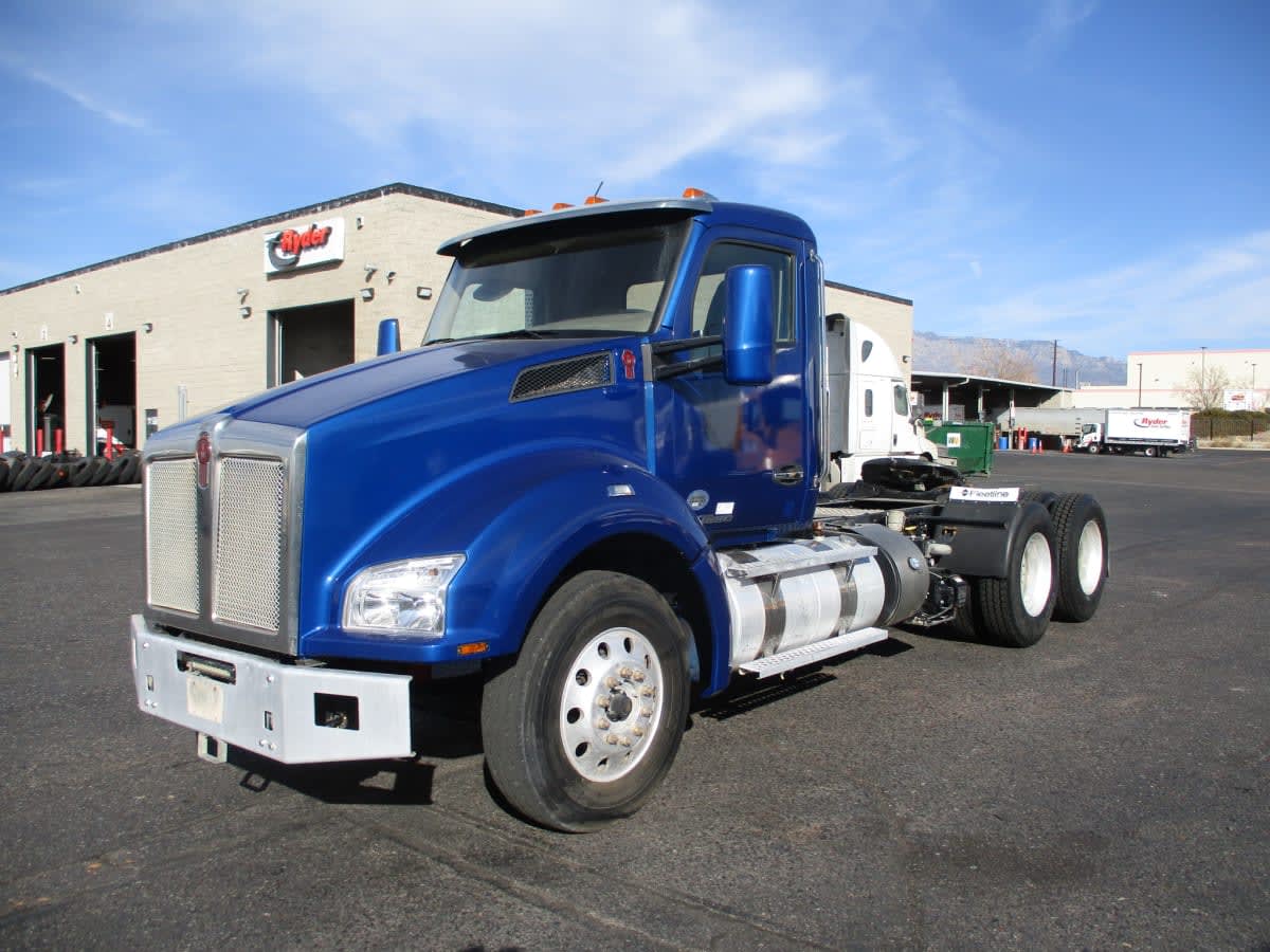 2018 Kenworth T880 - image 1