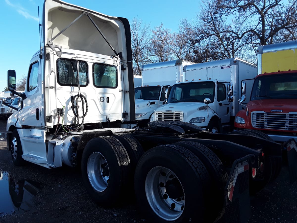 2019 Freightliner/Mercedes NEW CASCADIA PX12664 786655