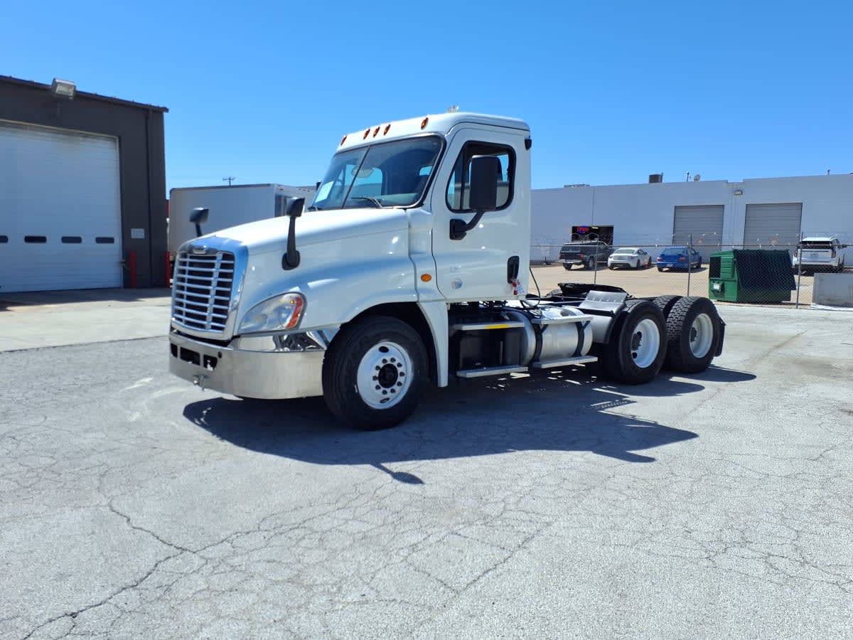 2018 Freightliner - image 1