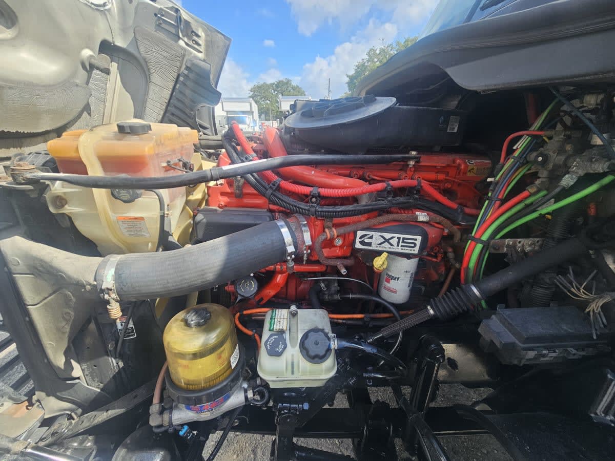 2018 Freightliner - image 8