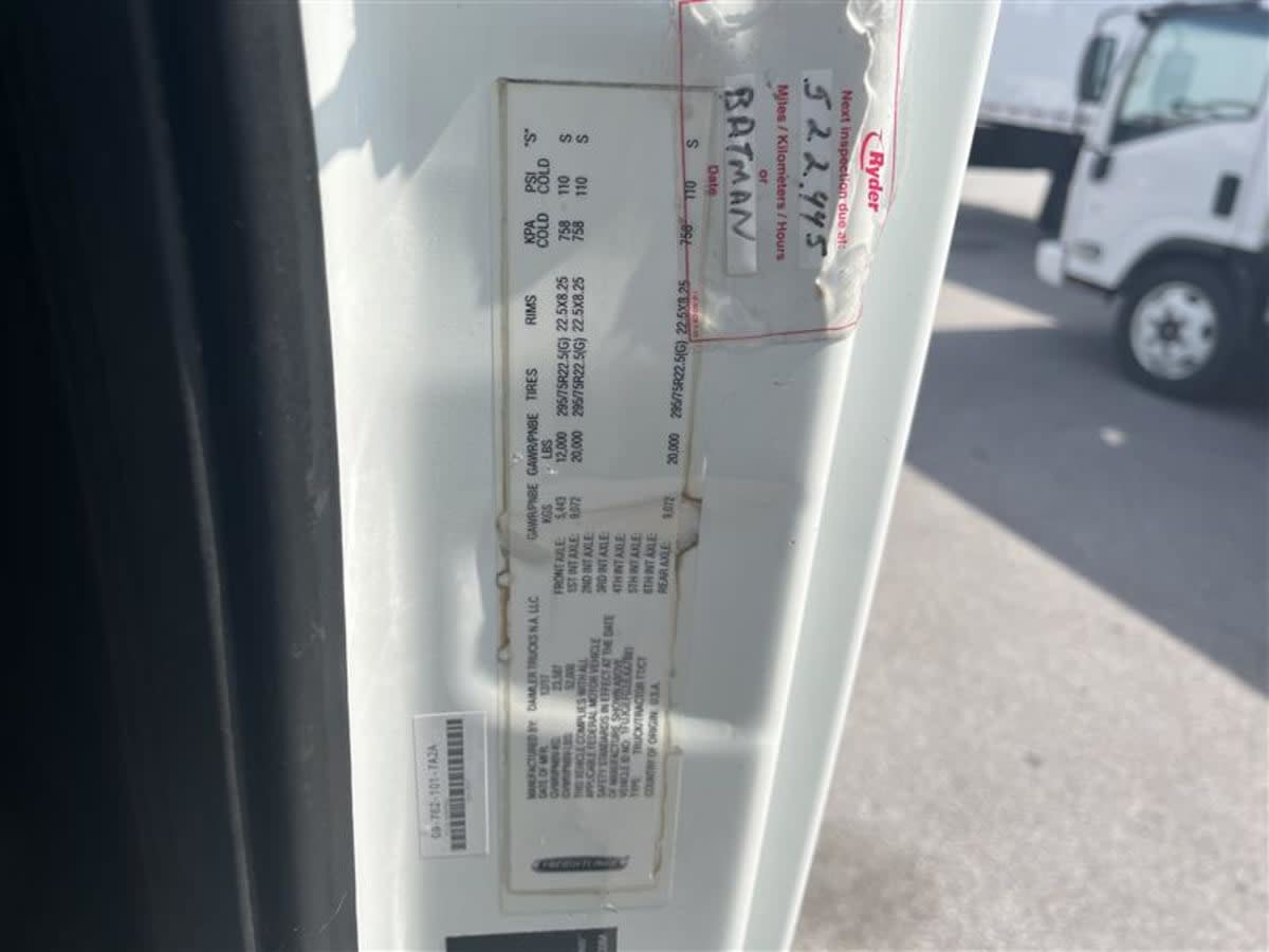 2018 Freightliner - image 10