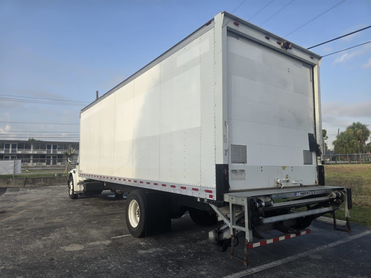 2019 Freightliner M2 106 in Tampa, FL — photo 4