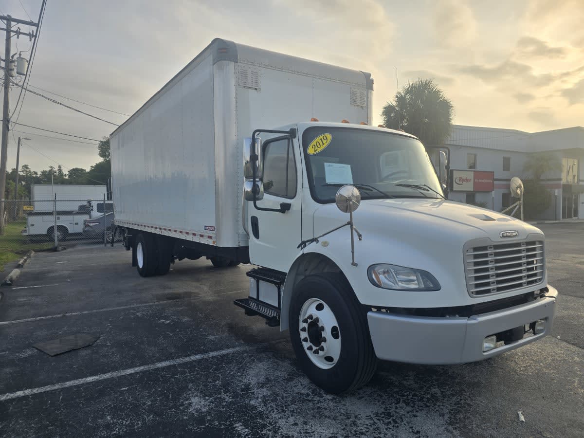 2019 Freightliner M2 106
