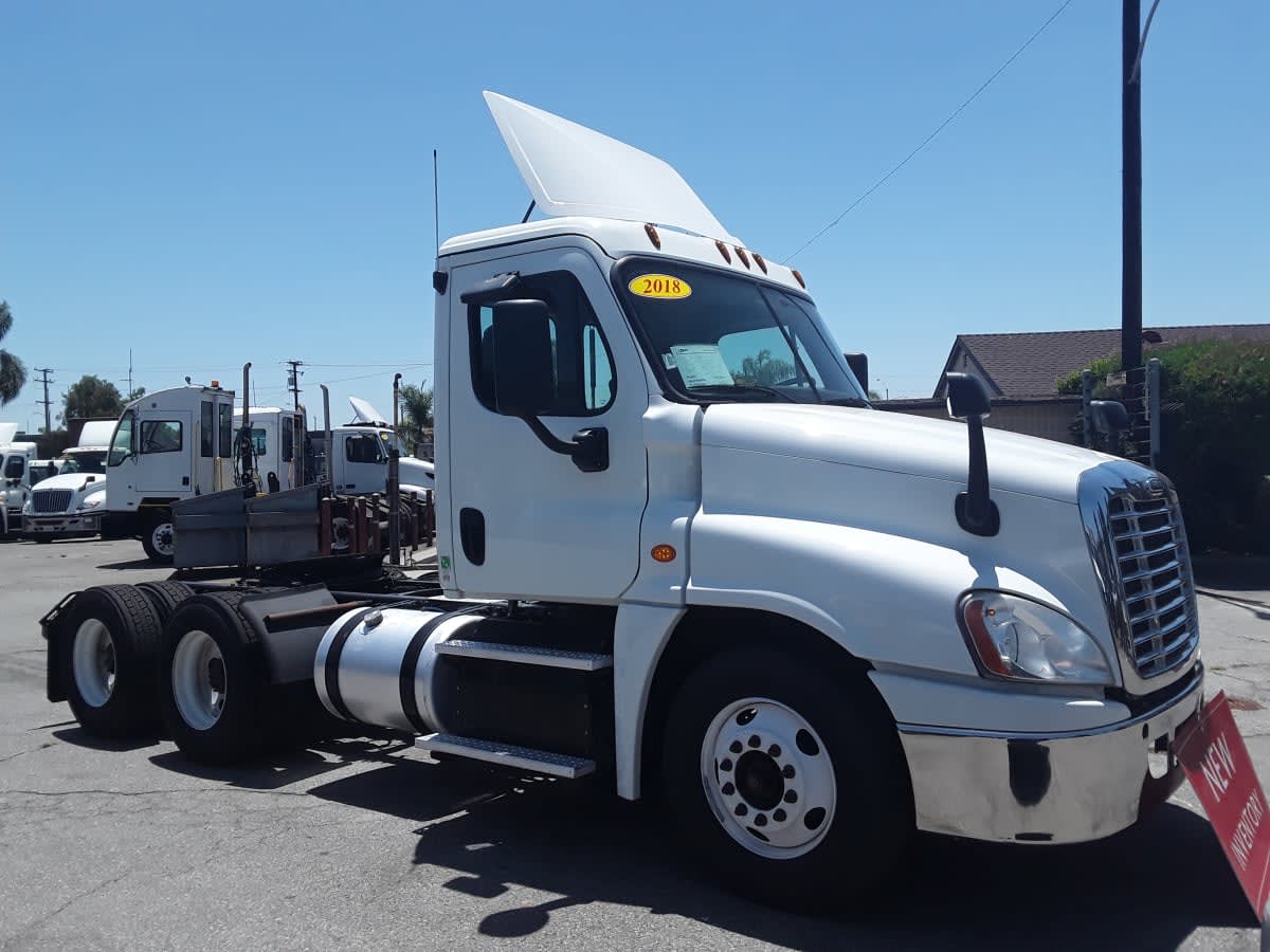 2018 Freightliner/Mercedes NEW CASCADIA 126 786874