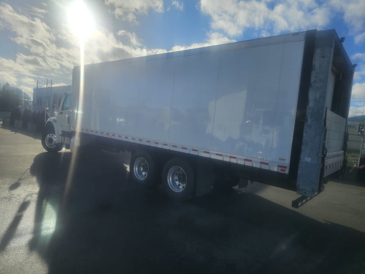 2018 Freightliner/Mercedes M2 106 786957