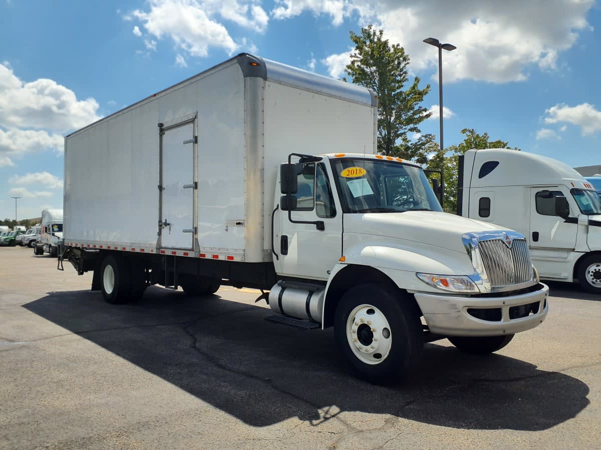 2018 Navistar International 4300 786973