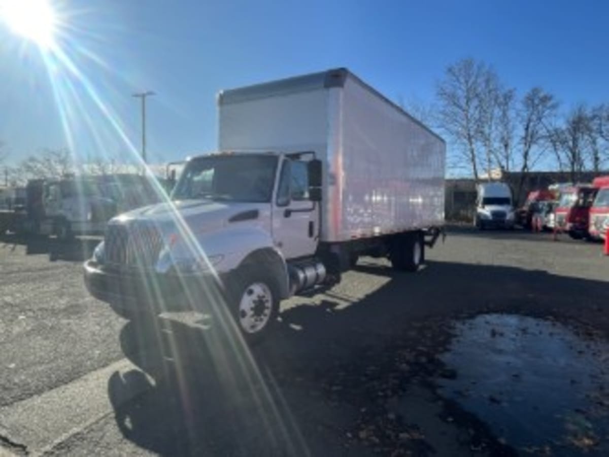 2018 Navistar International 4300 786987 2018 Navistar International 4300 786987
