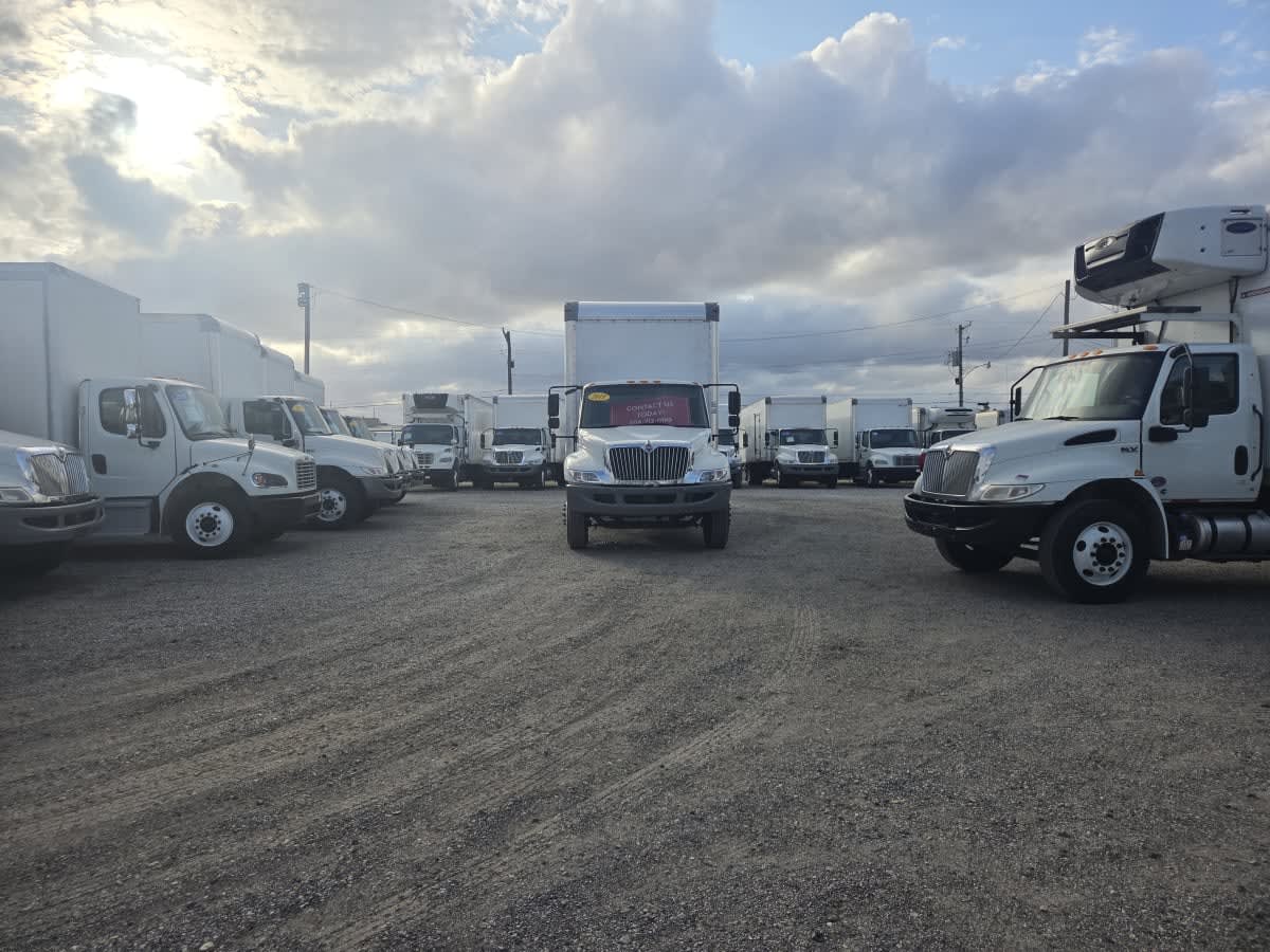 2018 Navistar International 4300 786988