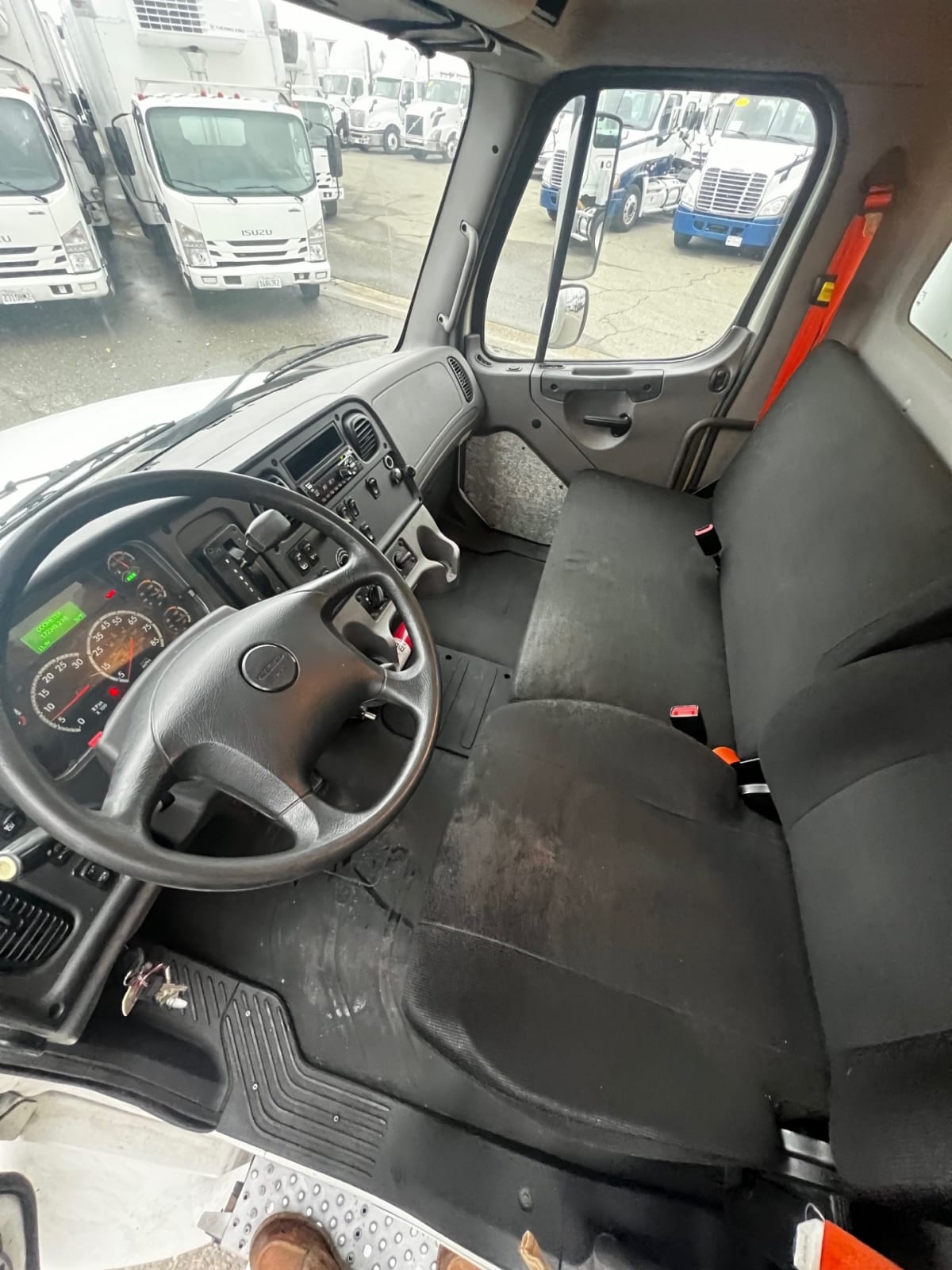 2018 Freightliner/Mercedes M2 106 787048