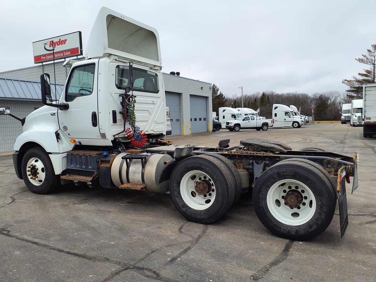 2018 Navistar International LT625 DAYCAB T/A 787076