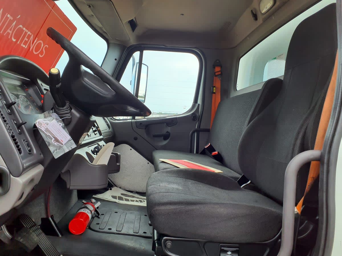 2018 Freightliner/Mercedes M2 106 787081