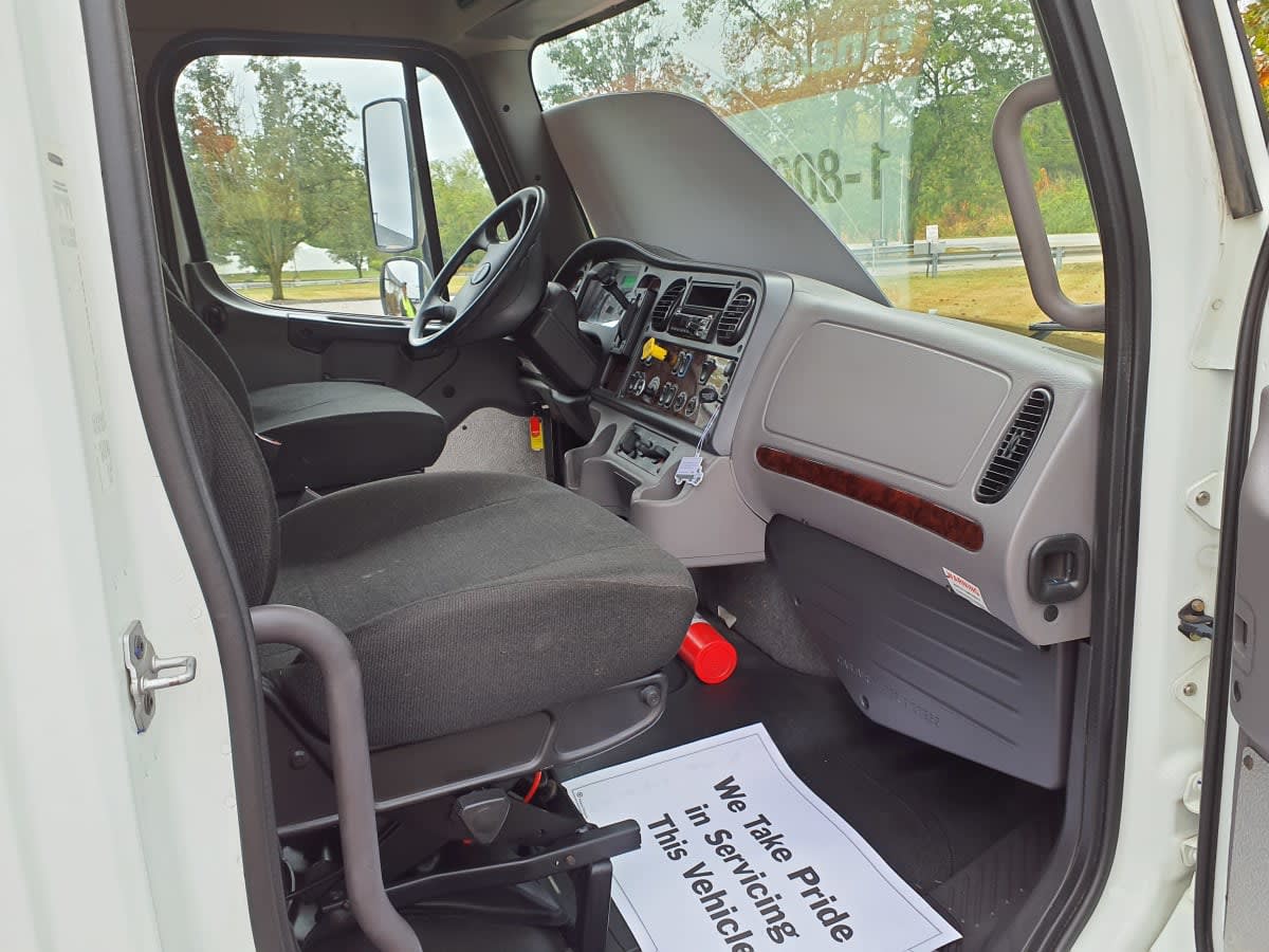 2018 Freightliner M2 106 787120