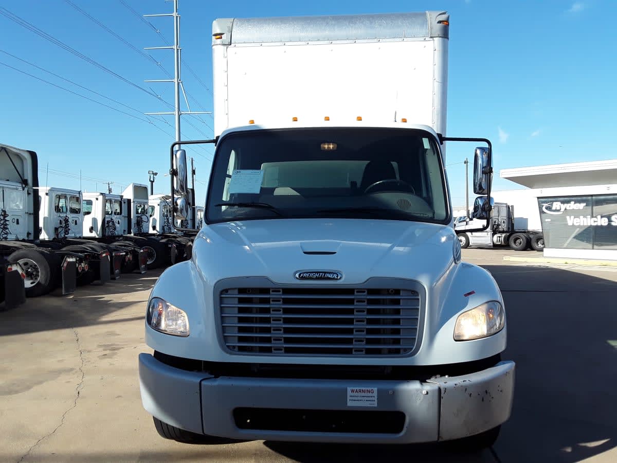 2018 Freightliner M2 106 - image 2