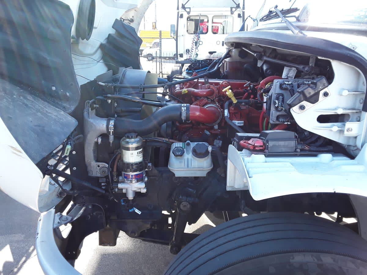 2018 Freightliner M2 106 - image 9