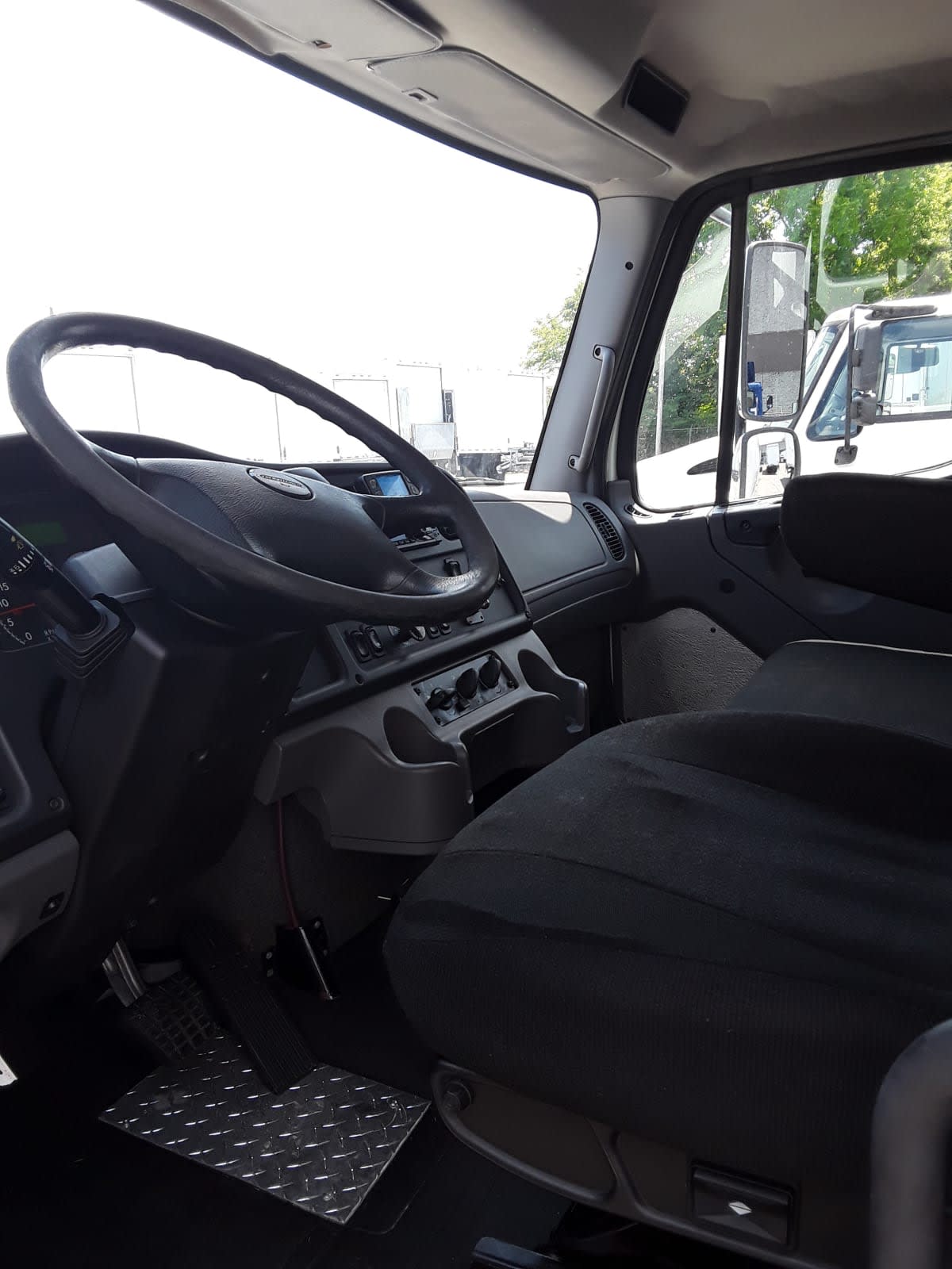2018 Freightliner M2 106 787151