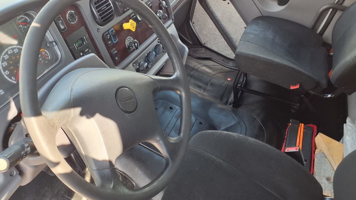 2018 Freightliner/Mercedes M2 106 787303